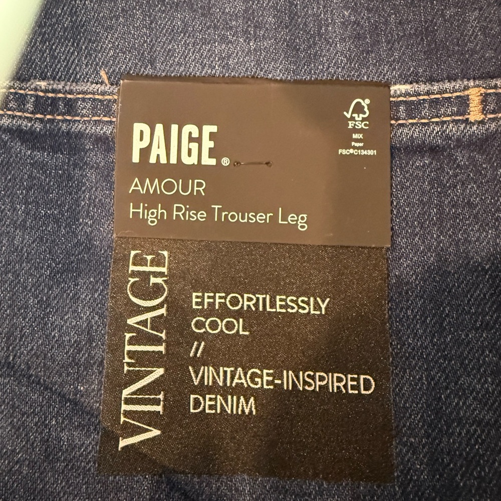 Paige Amour High Rise Trouser Leg - Picture 5 of 15
